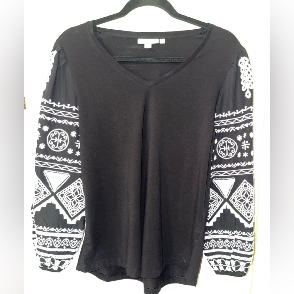 Chico’s Black Top With White Embroidered Sleeve Never Worn